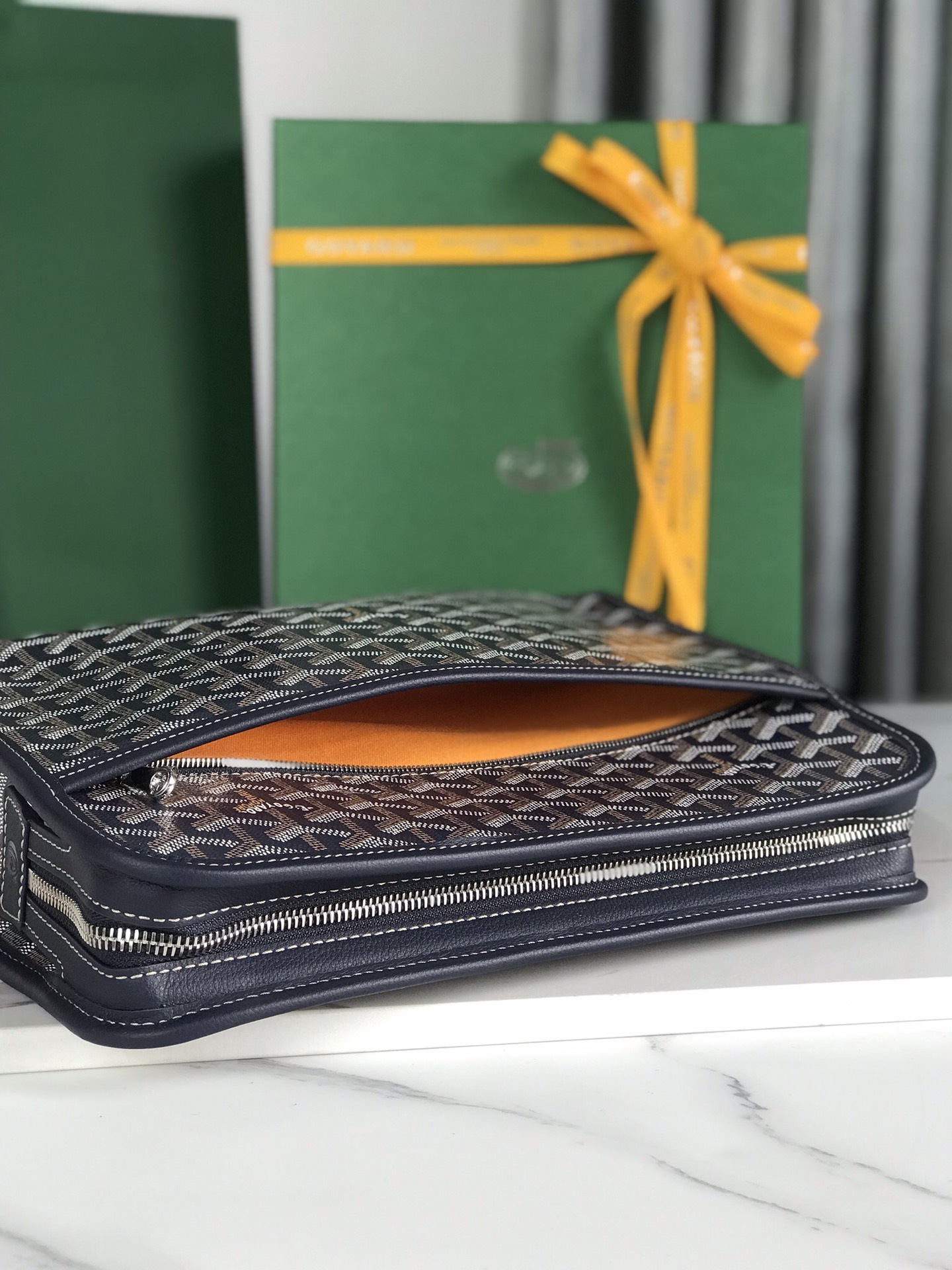 Go*ard toiletry bag-30x23×7.5cm