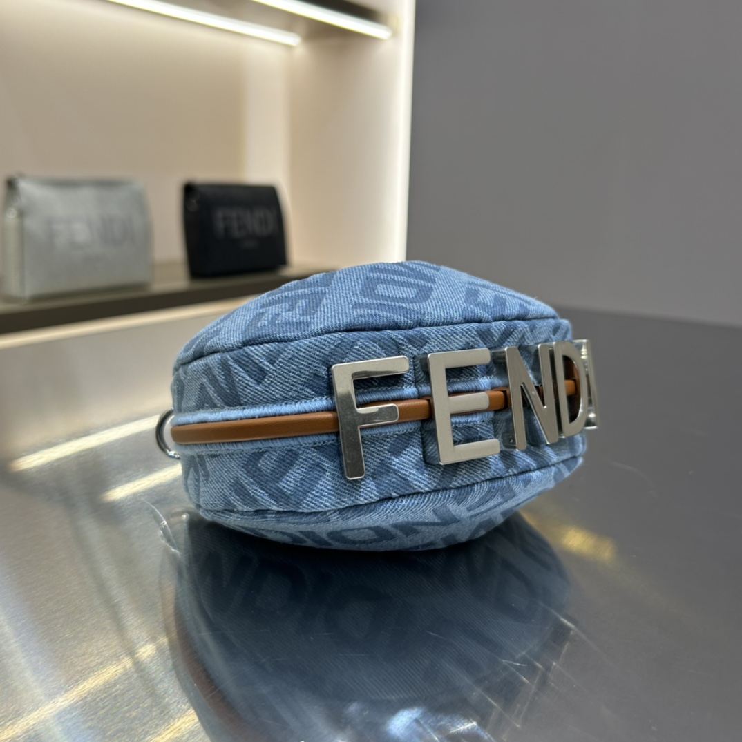 F**di praphy-16.5x14x5cm