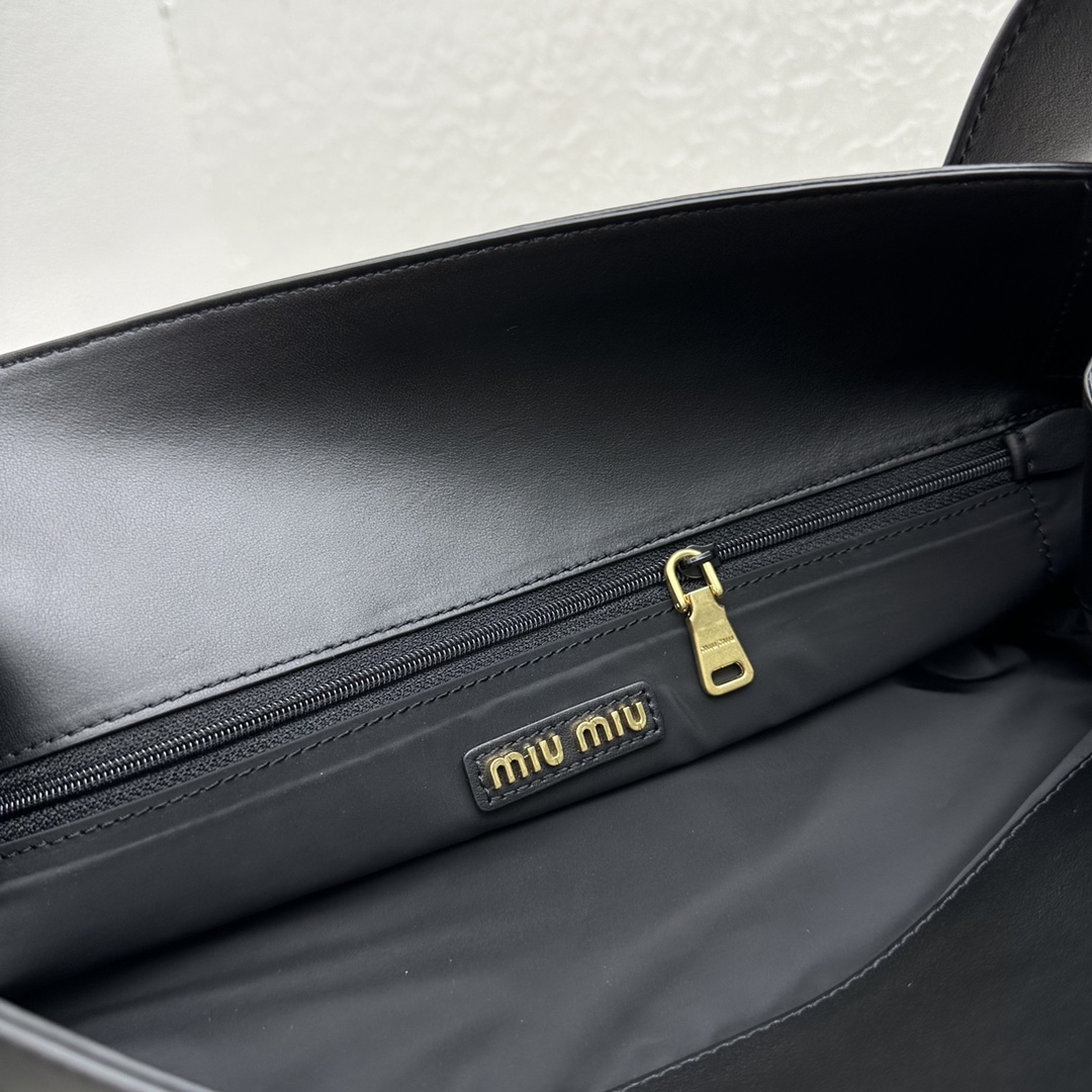 M*um*u hobo tote-38.5*11*39cm