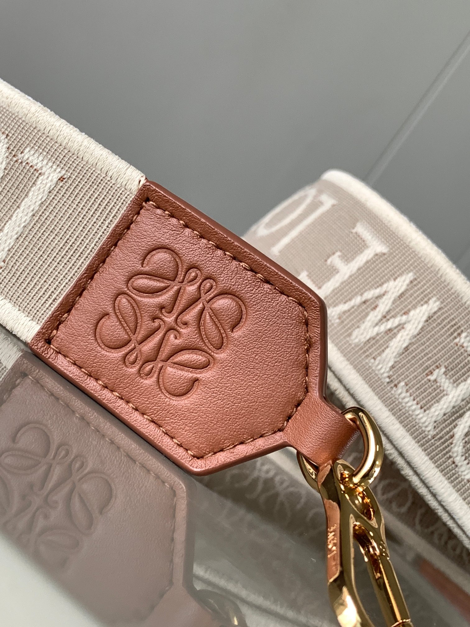 L0ew* anagram straps-134cm