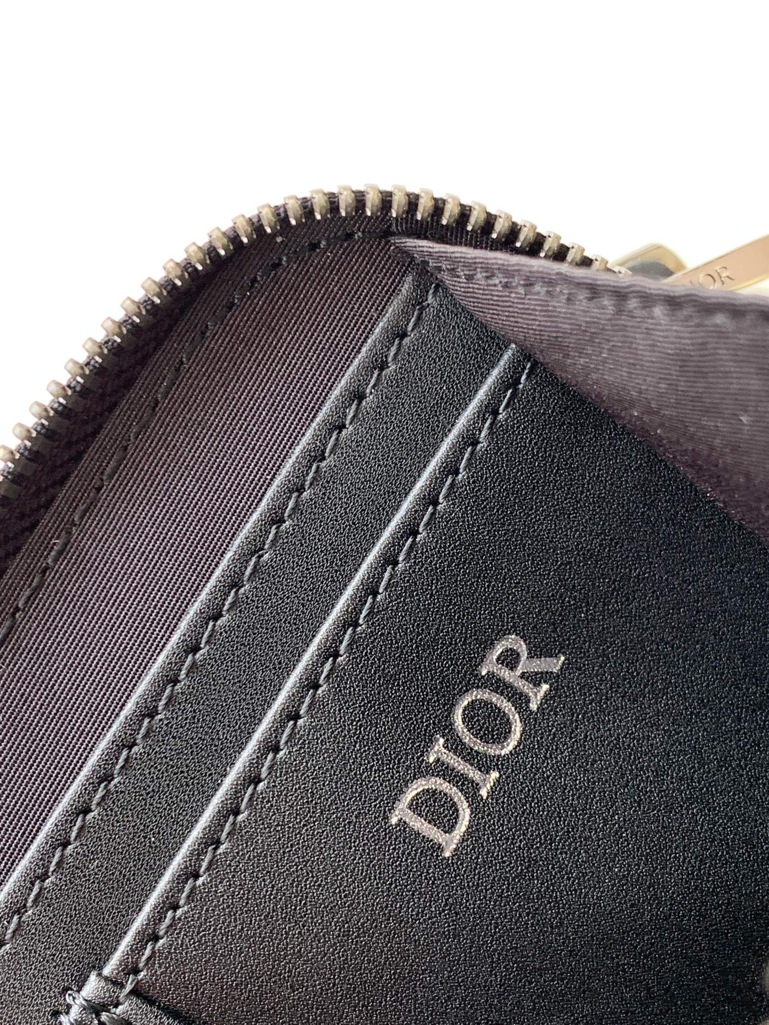 D*or&by erl crossbody bag-17 x 12.5 x 5cm