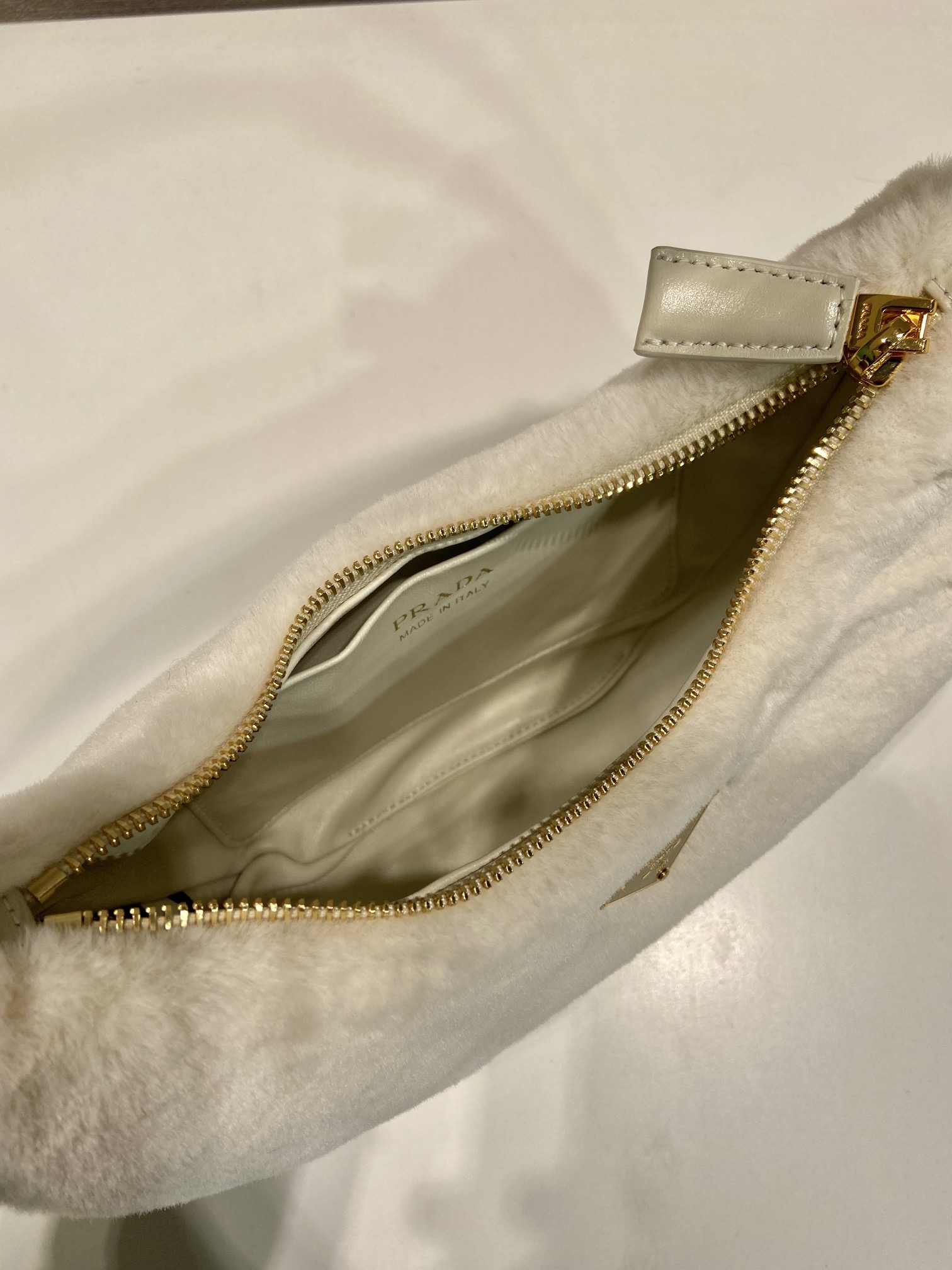 Pra*a moon handbags 1bc194-22.5*18.5*6.5cm