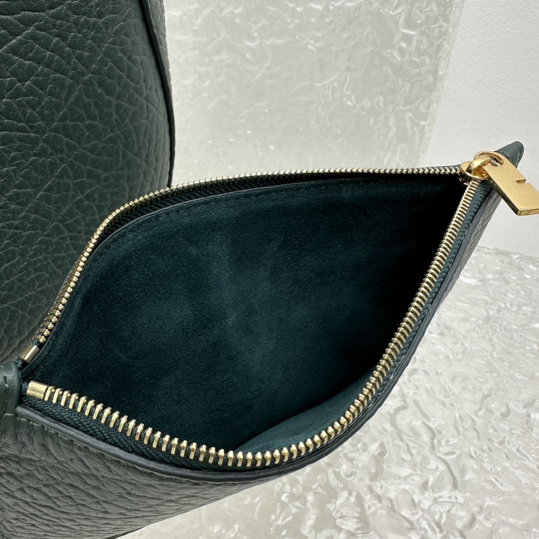 B**rry chess bag-30*33*9cm