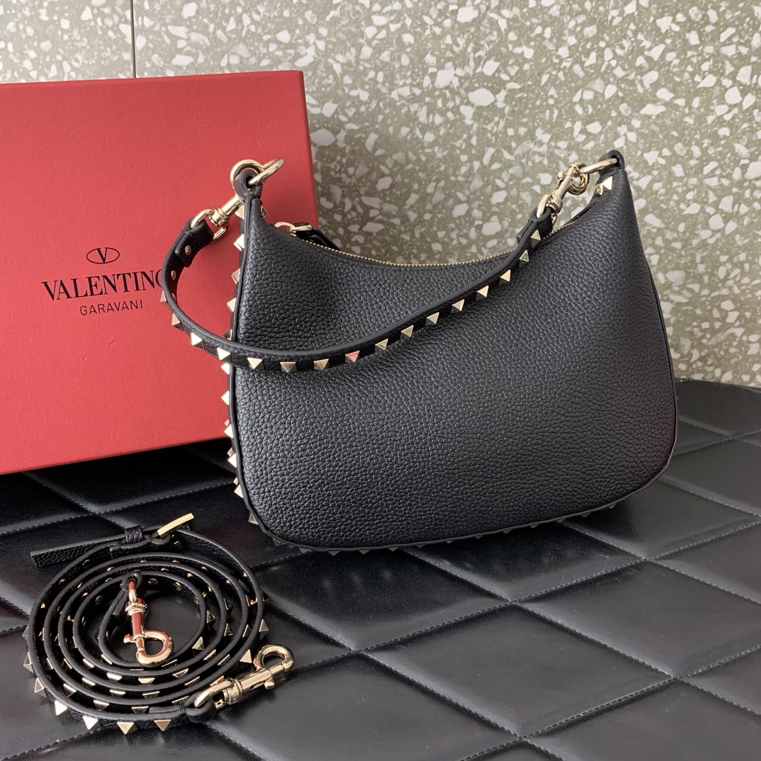 Va1e*ntin0 garavani rockstud hobo bag-6✖️4✖️16cm