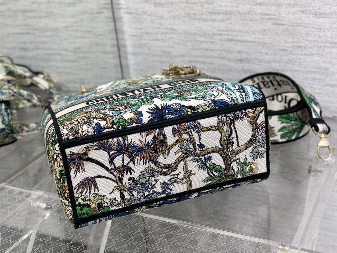 lady D*or handle bag-24cm