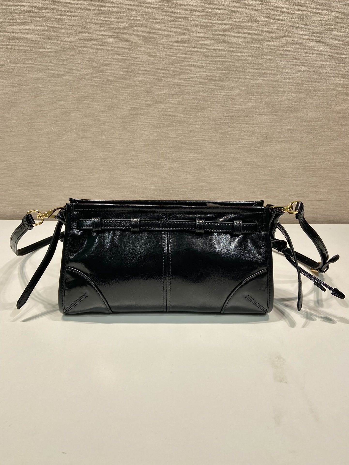 Pra*a lussolf oil waxed bag 1ba215-26*14*12cm