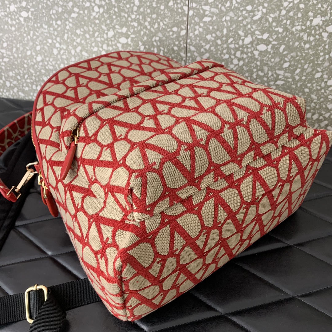 Va1e*ntin0 garavani la troisieme toile lconographe bakcpack-30*42*33cm