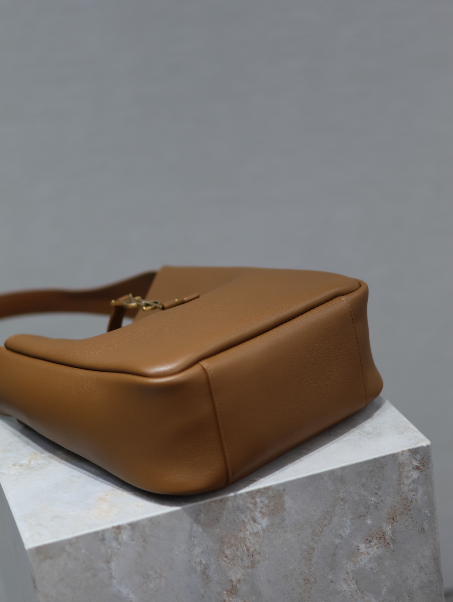 Y*L le5a7 vintage bag-23×22×8.5cm