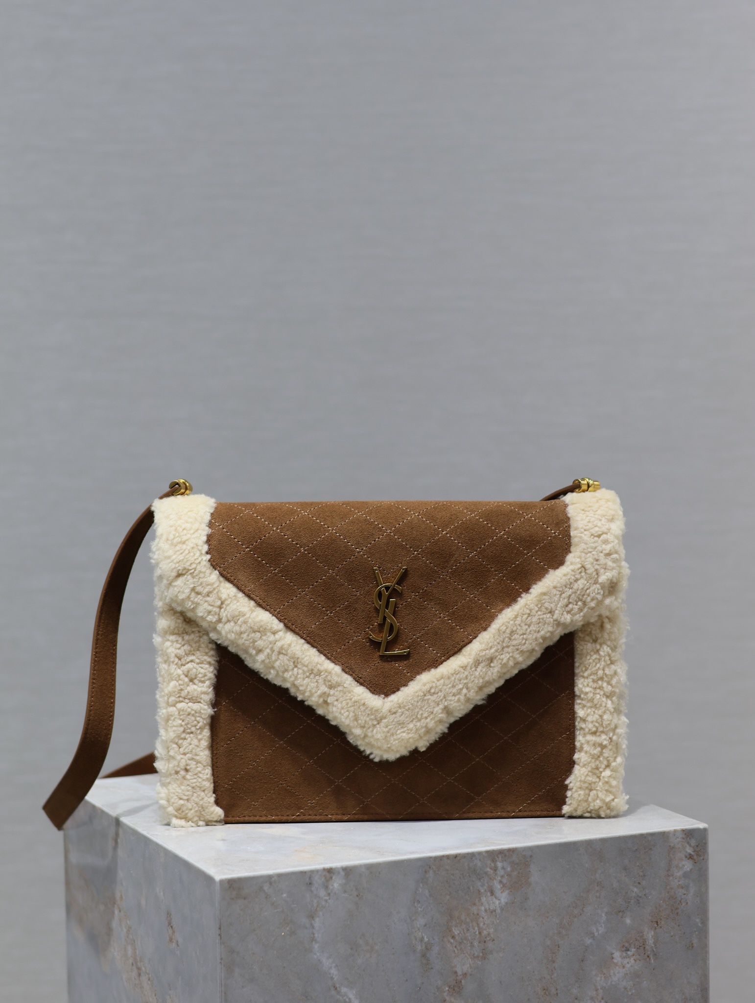 Y*L quilted grain envelope bag-26×18×5cm