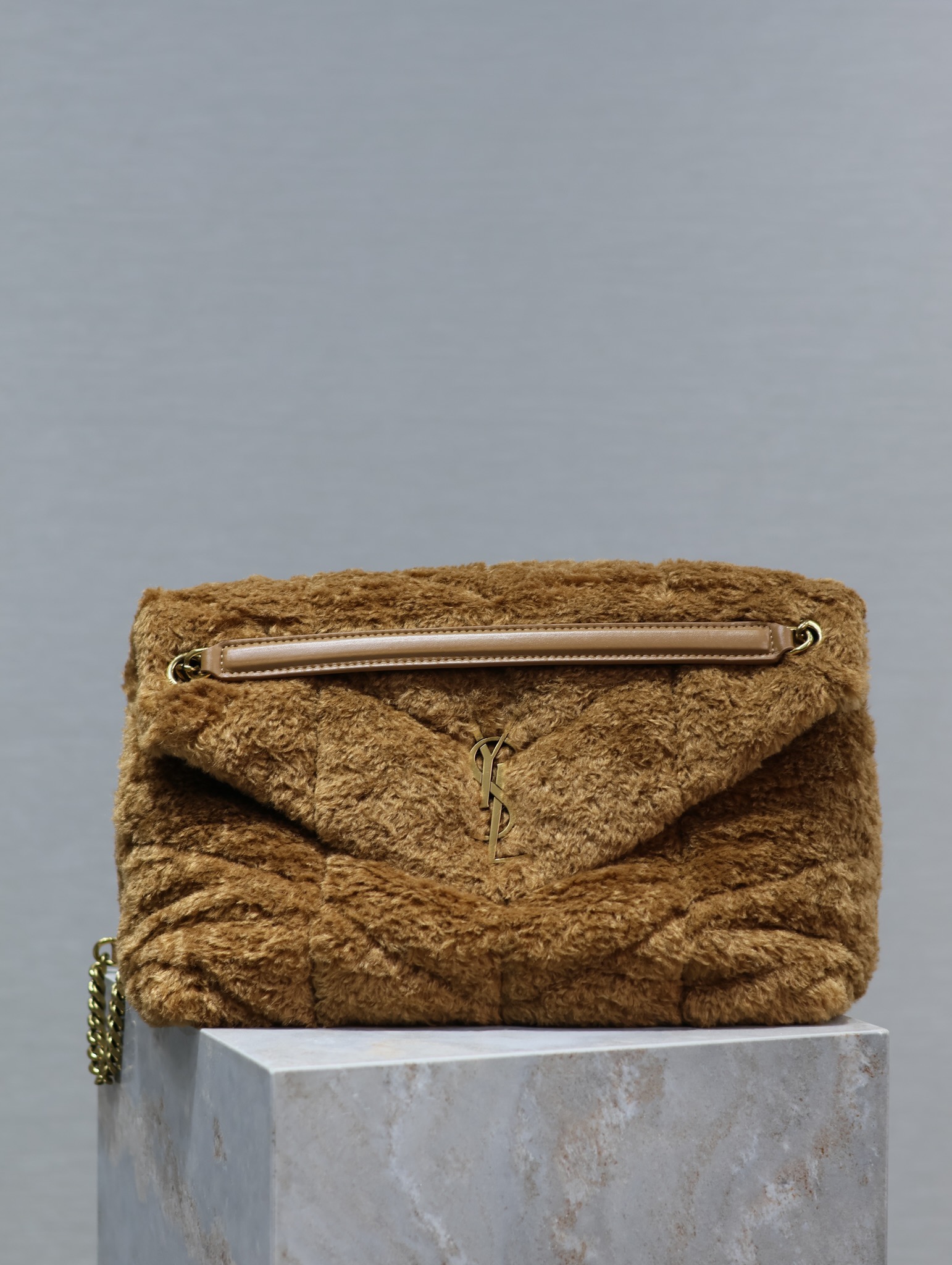 Y*L large loulou puffer-35×23×13.5cm