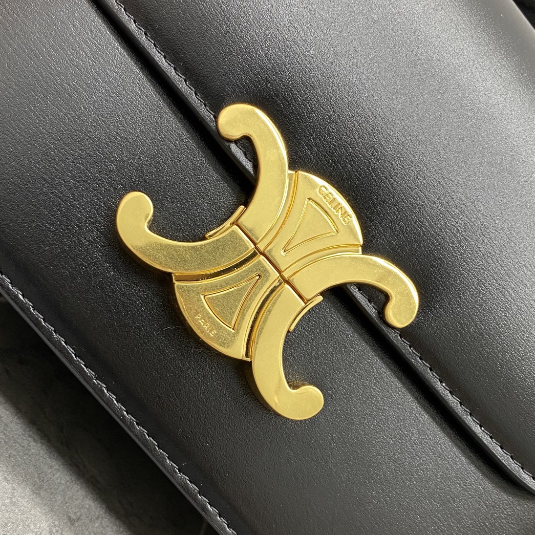 Ce**e Ce**e triomphe bag-18x14x5cm
