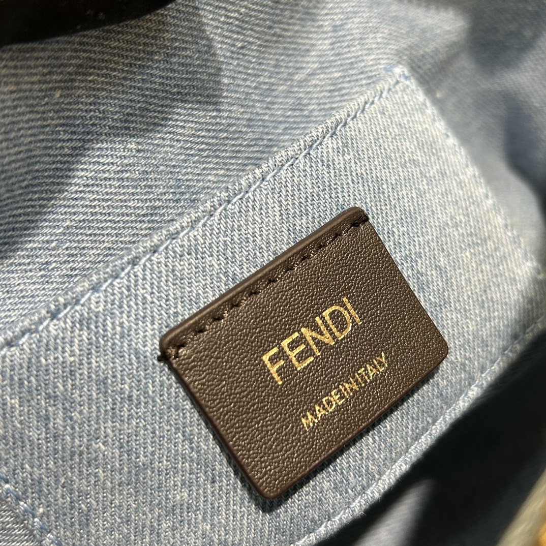 F**di mini bythe way bag-17x18x8cm