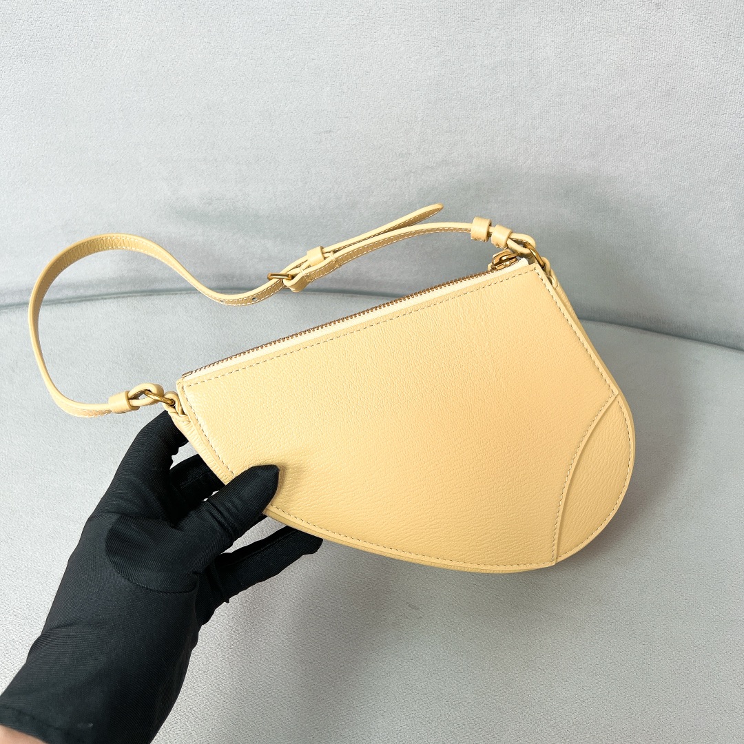 D*or saddle pouch-20*15*4cm
