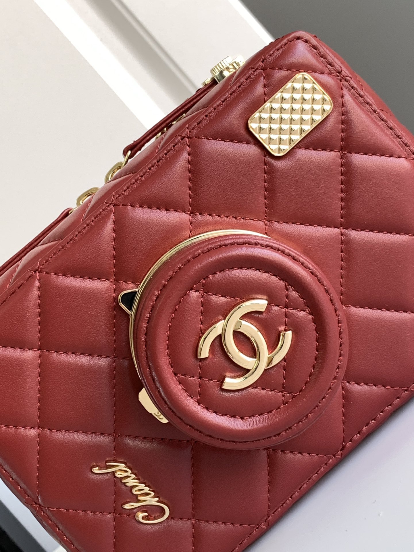 Ch@nel Vintage Camera Bag-18CM