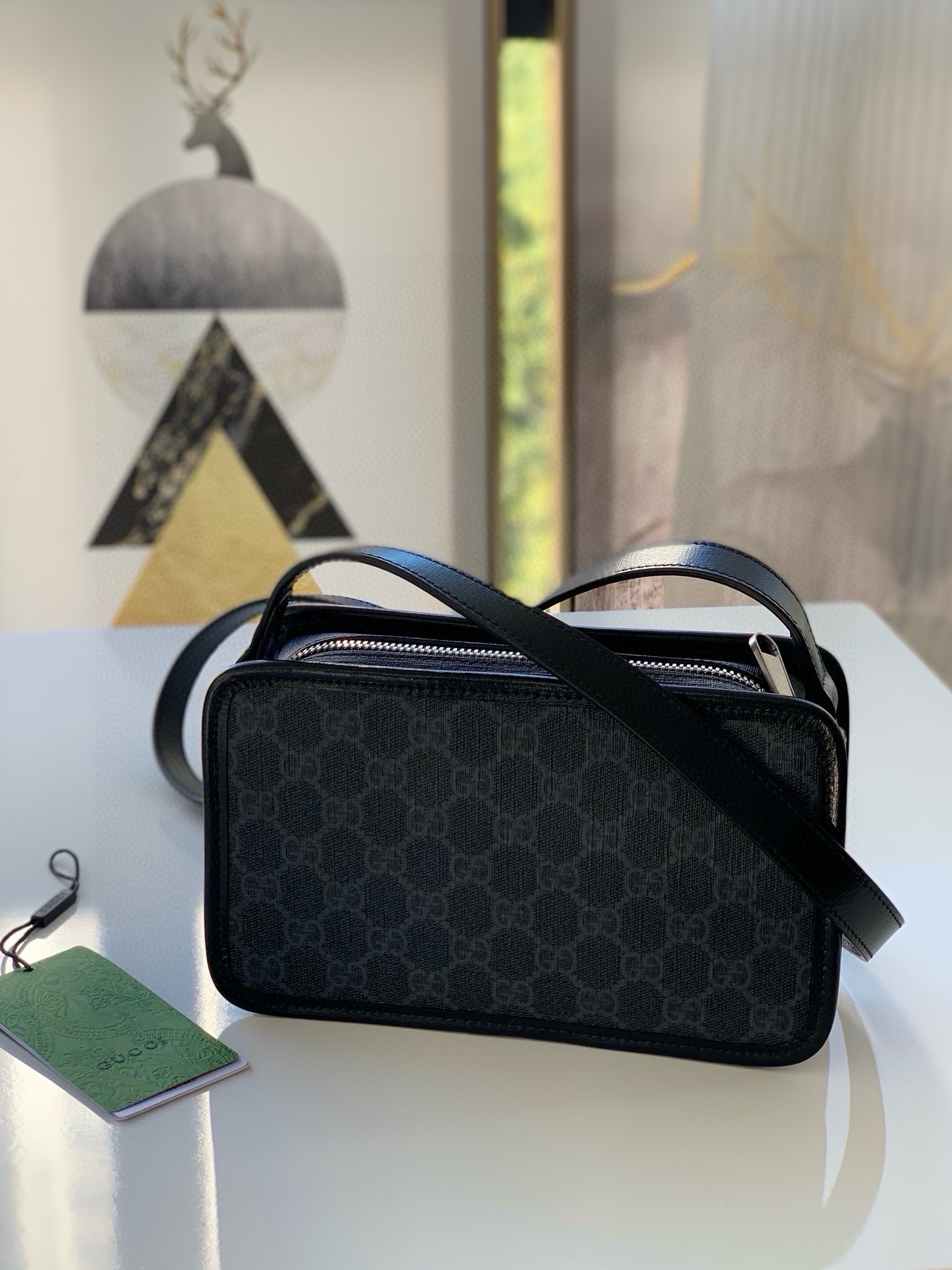 G*u*i camera bag-22.5x14x7cm