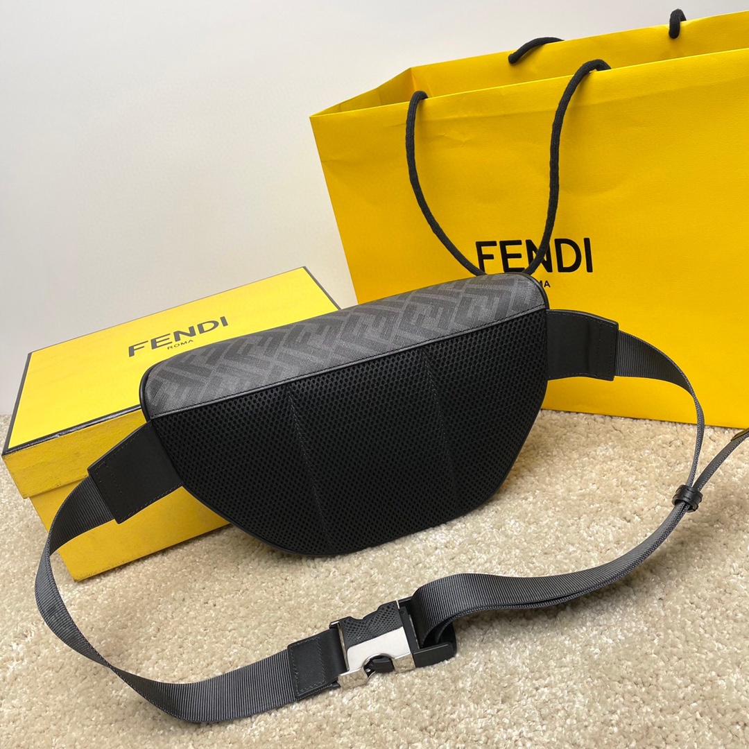 F**di waist bag-18x17.5cm