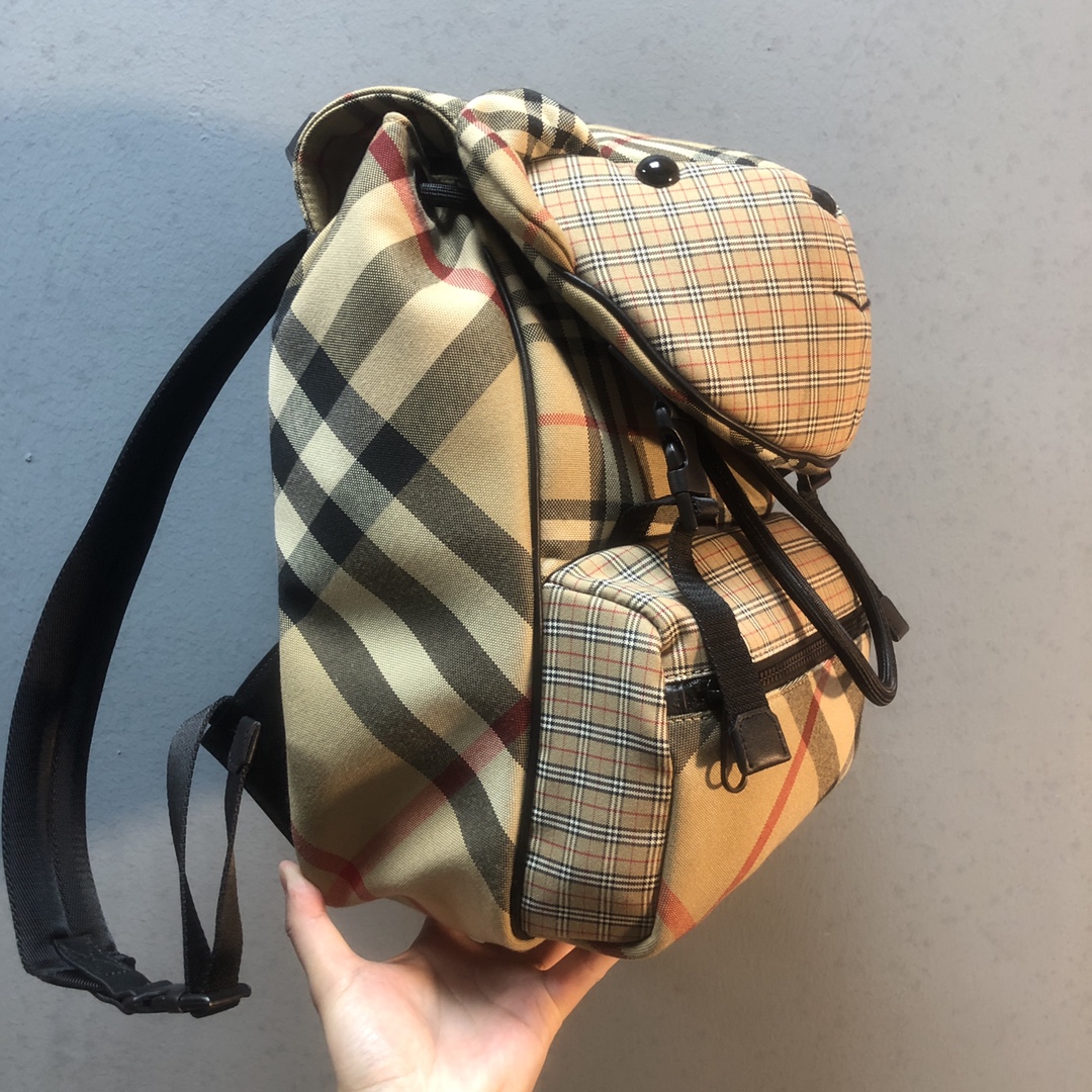 B**rry backpack-35×25×20cm