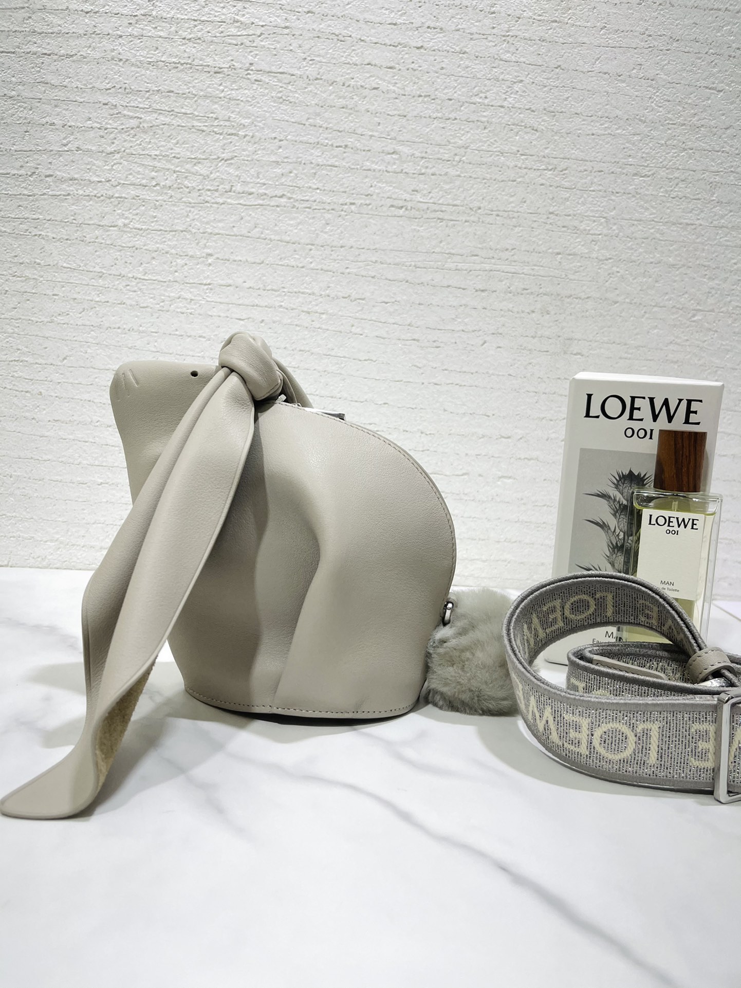 L0ew* bag-18.5*16*9cm