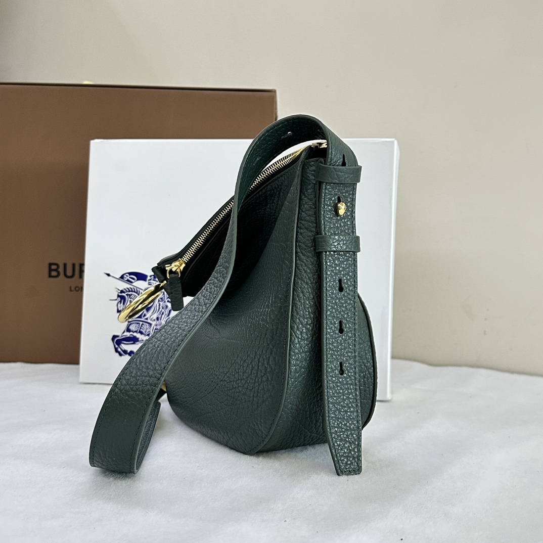 B**rry knight bag-24 x 8 x 23cm