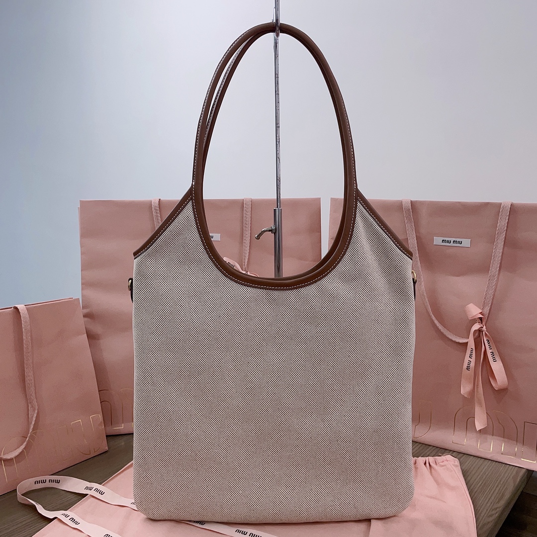 M*um*u tote-35 x 40cm