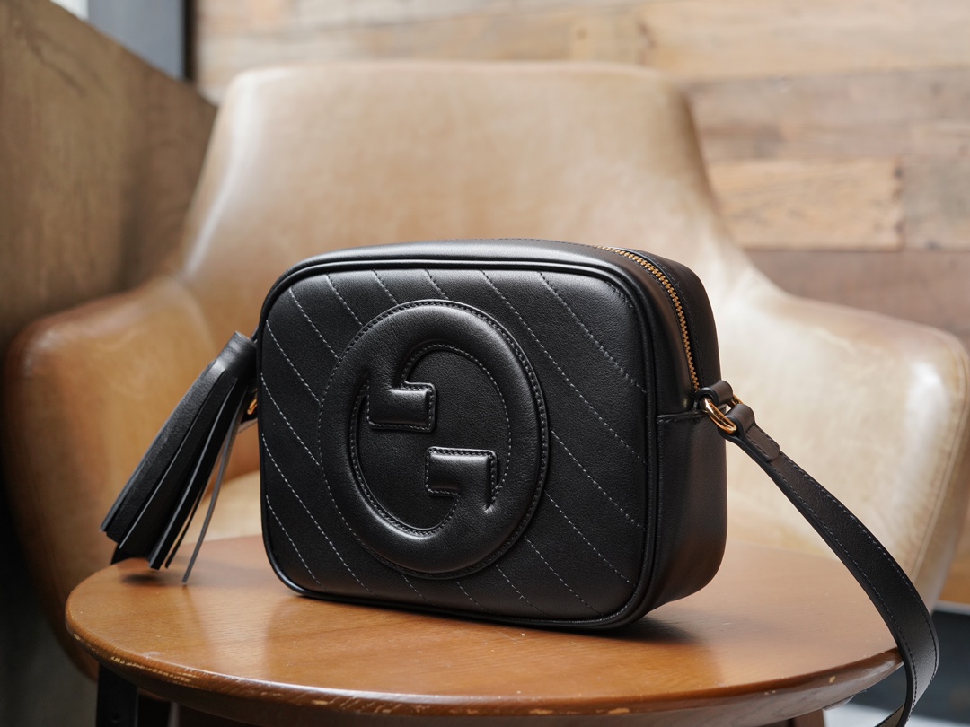 G*u*i blondie shoulder bag-21*15.5*5cm
