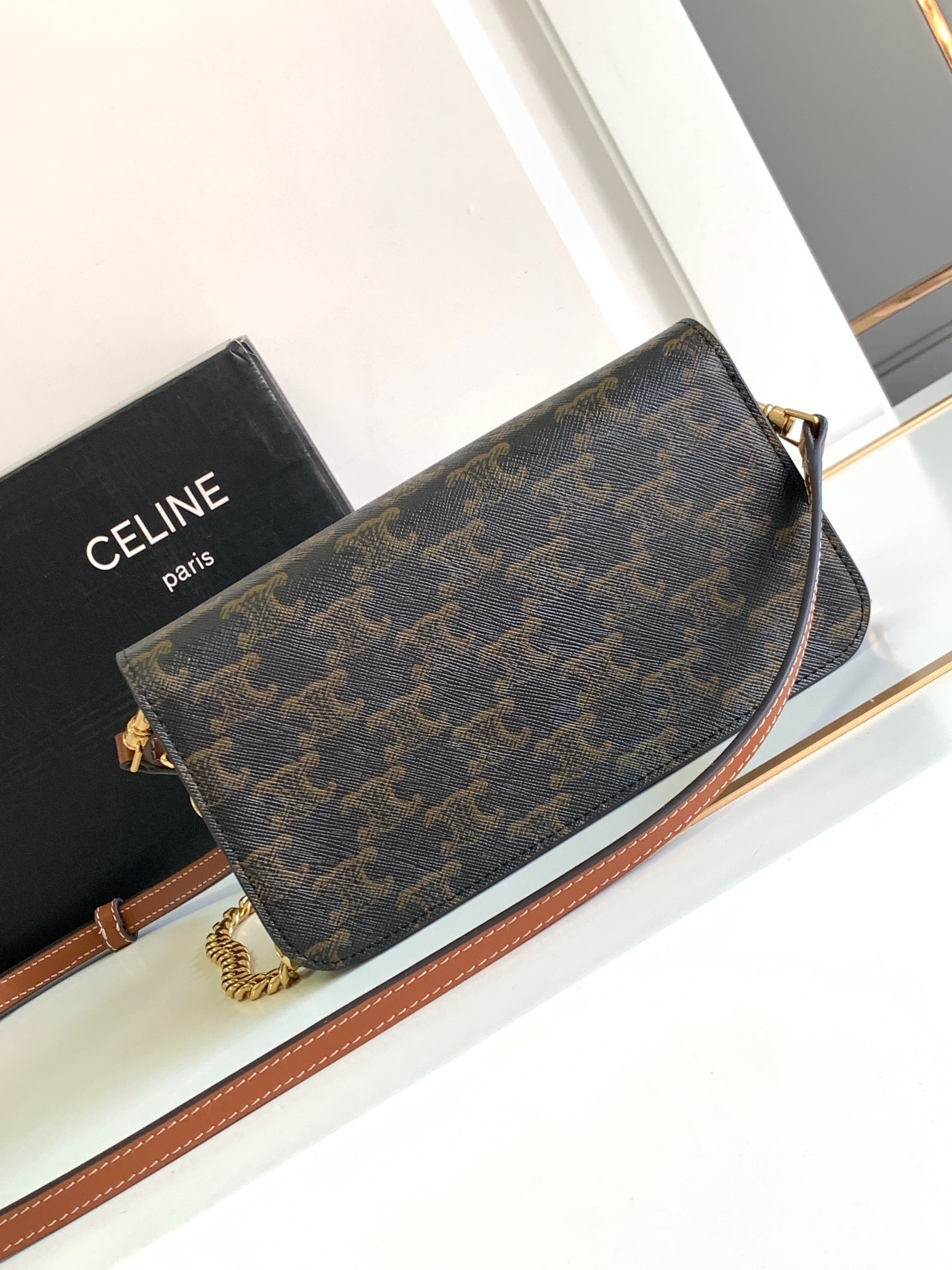 Ce**e multi pochette triomphe bag-20.5x11x4cm