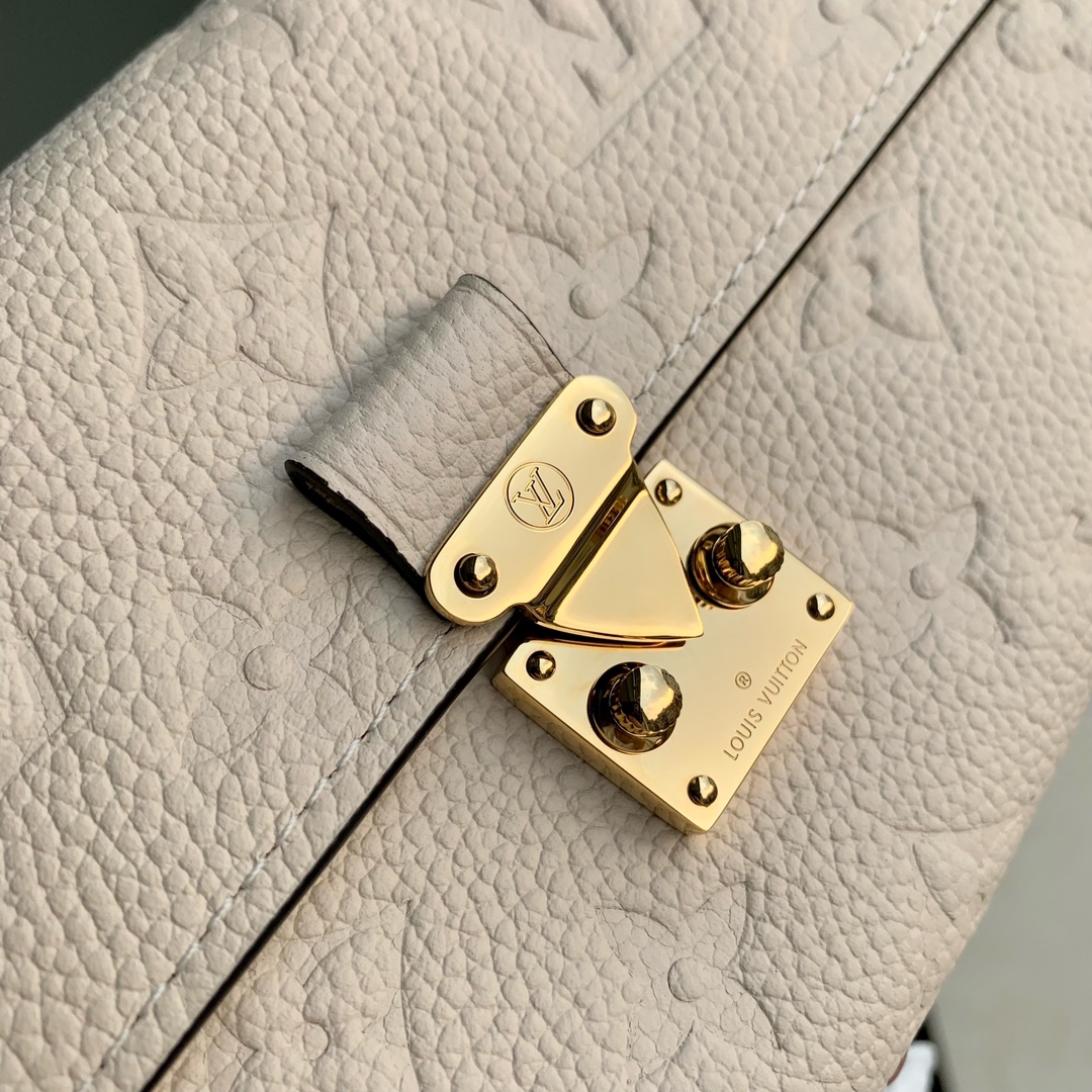 l0*is V*t0n wallet-19*11*3cm