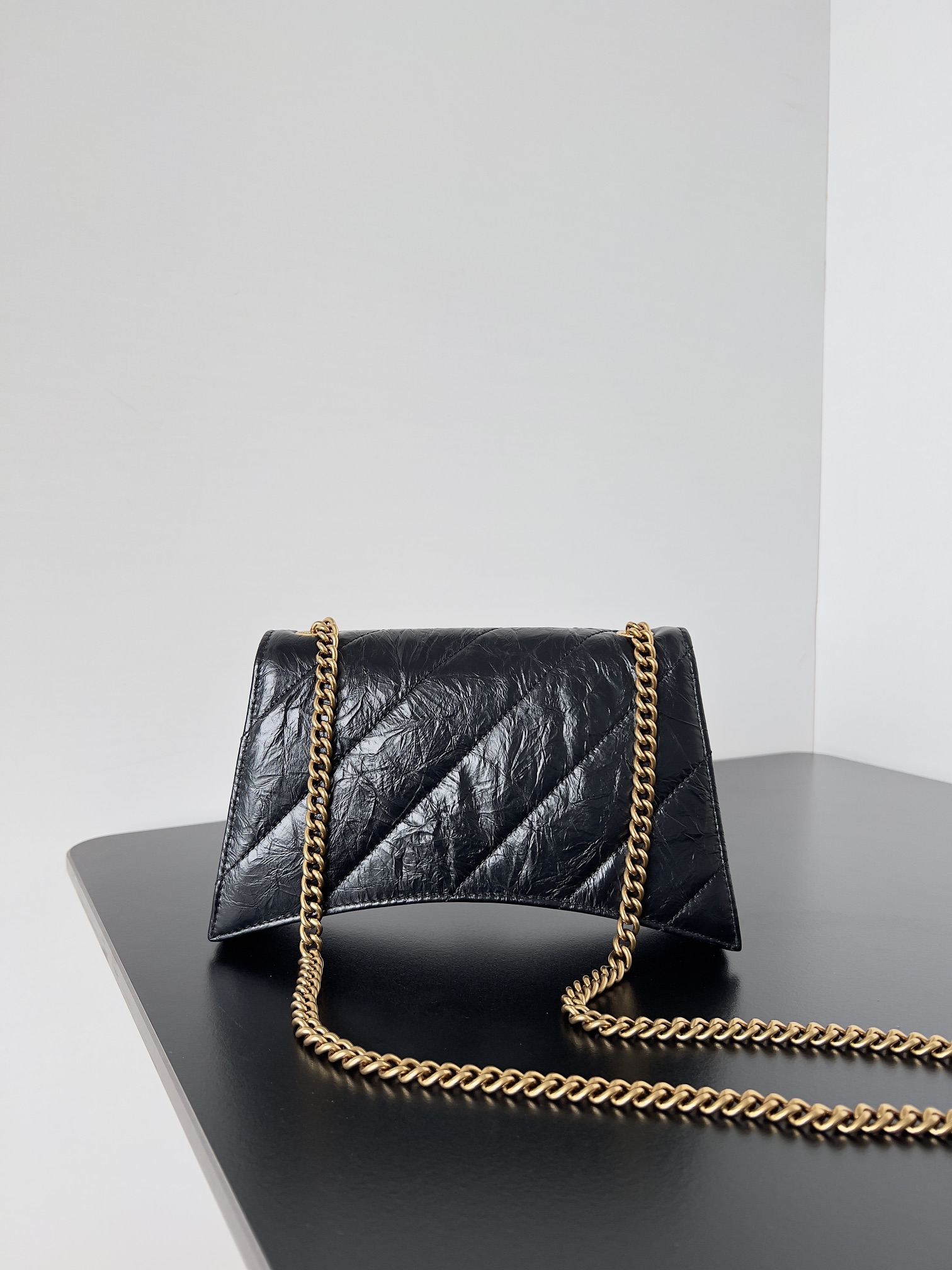 Ba*len*cia*ga crush chain bag-21.8*9.9*4.8cm