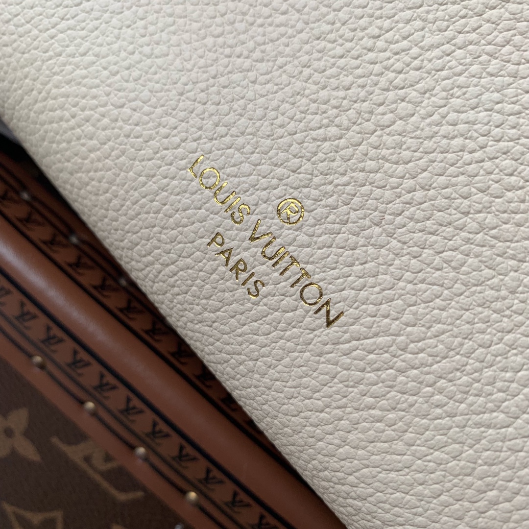 l0*is V*t0n side trunk -m46815-18×12.5×8cm