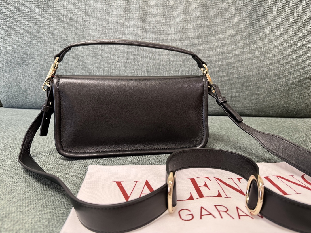Va1e*ntin0 vlogo signature bag-26*1399cm