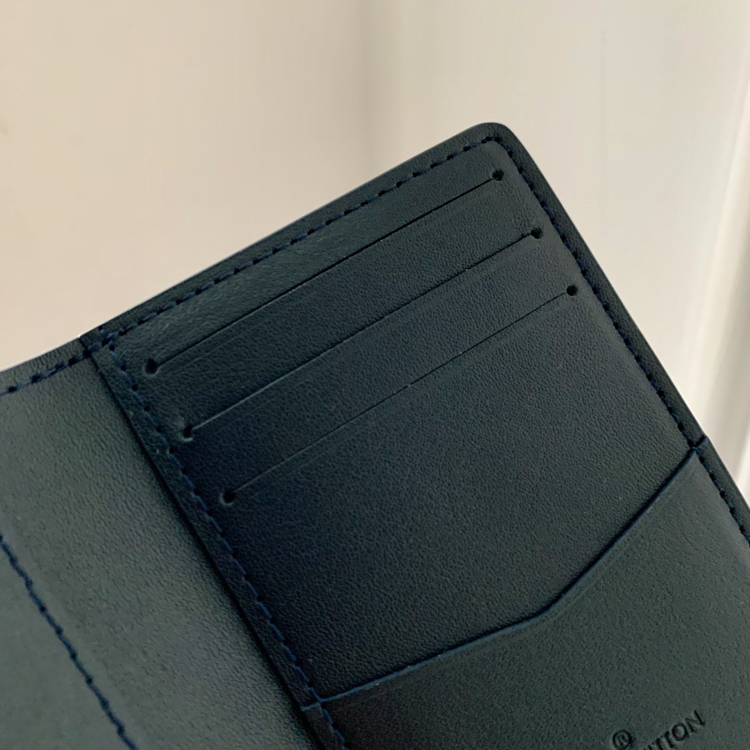l0*is V*t0n wallet m61696