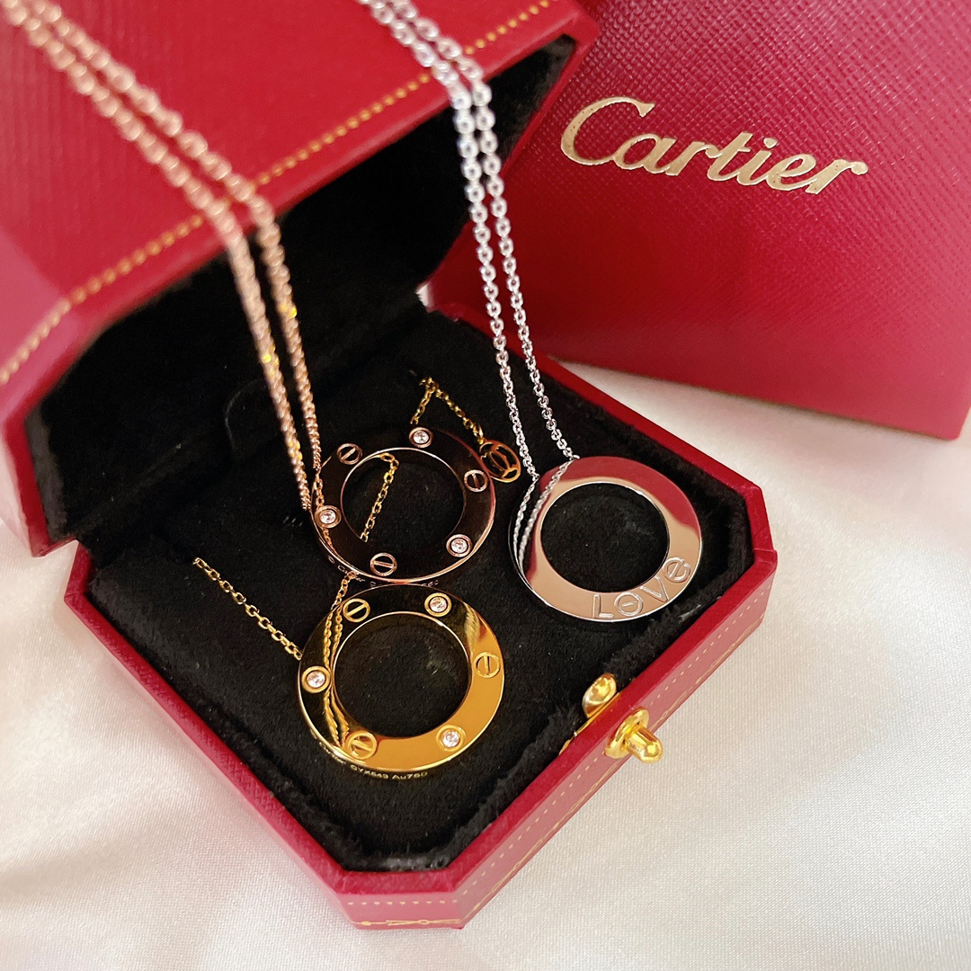 Ca*t*er necklace