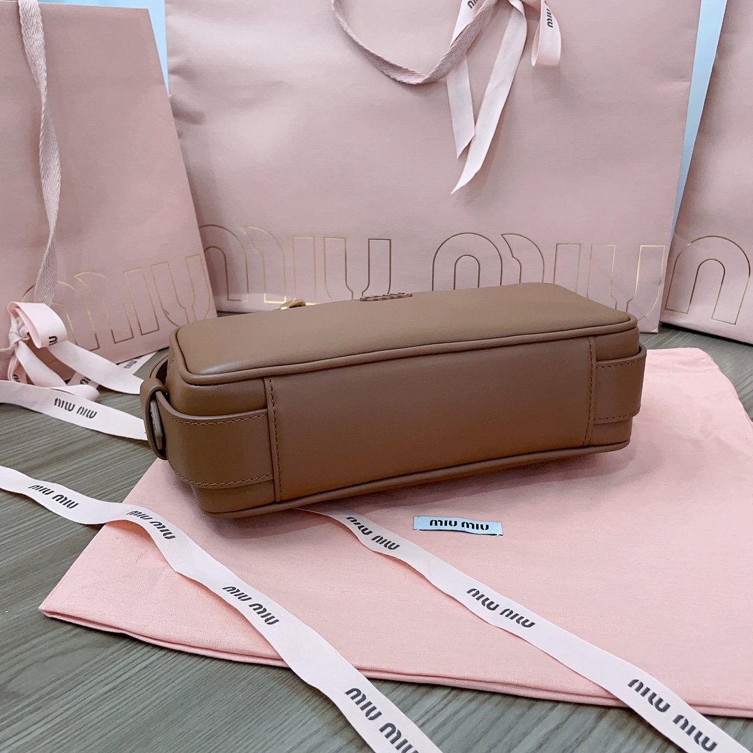 M*um*u leather shoulder 5bc158 bag-24*11.5*7cm