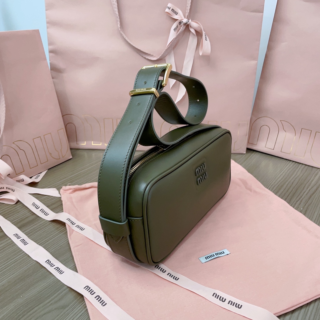 M*um*u leather shoulder 5bc158 bag-24*11.5*7cm
