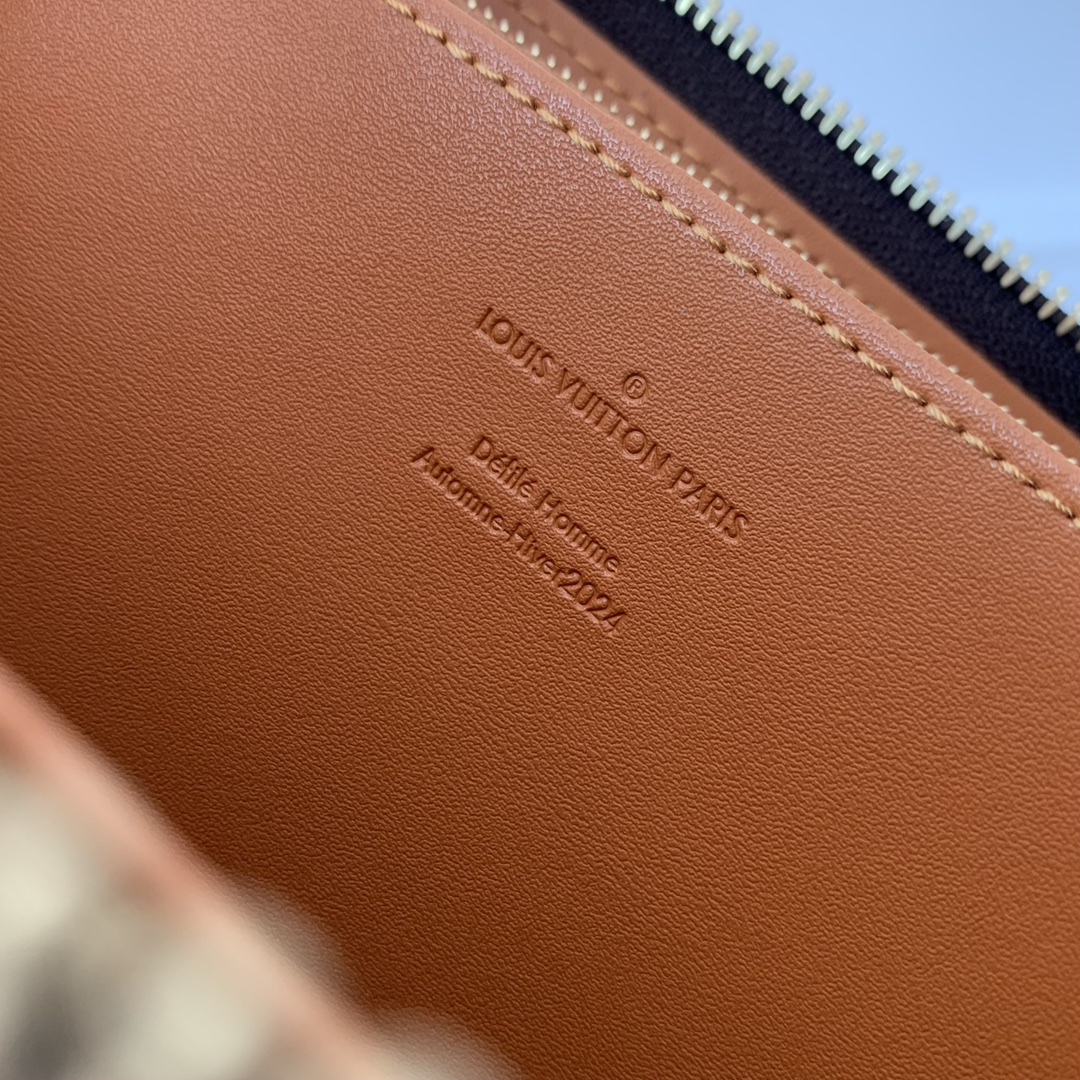 l0*is V*t0n wallet-m11702 -19*10cm