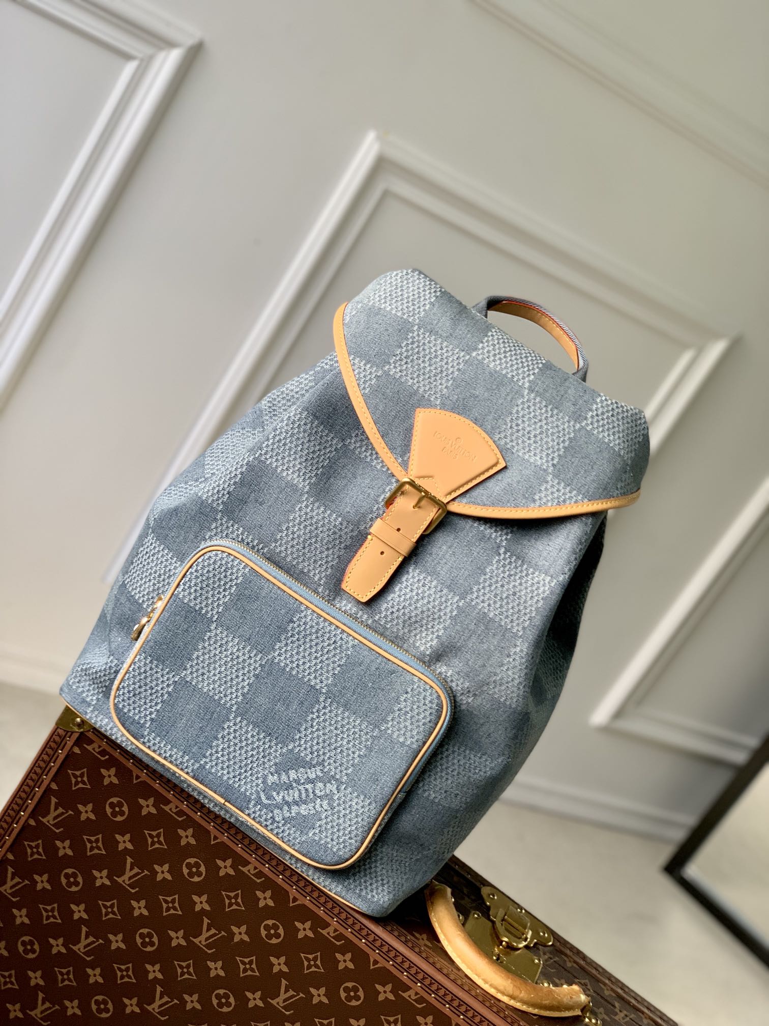 l0*is V*t0n montsouris backpack-32 x 40 x 19cm