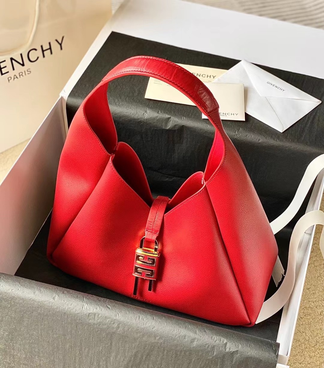 G1uenchy g-hobo tote-31*15*43cm