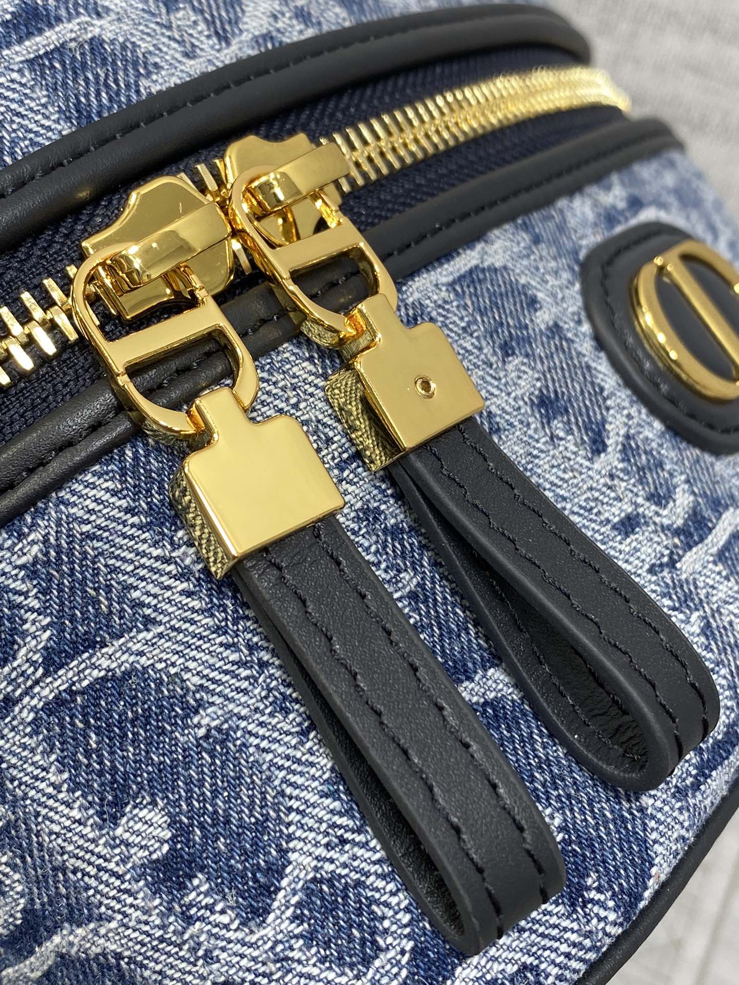 D*or 30 montaigne vanity-16.5*8*9.5cm