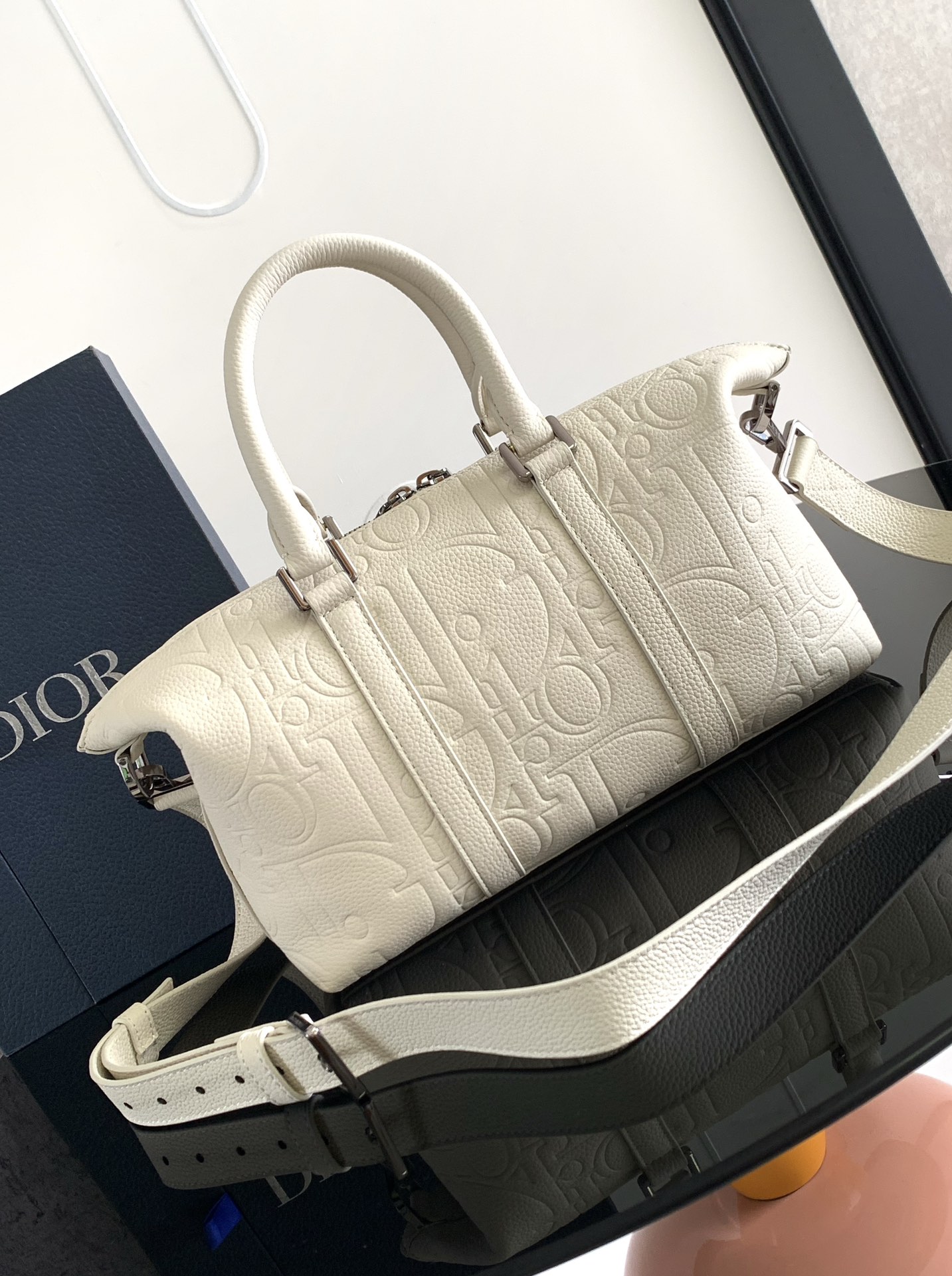 D*or weekender 25 handbags-31 x 18 x 12cm
