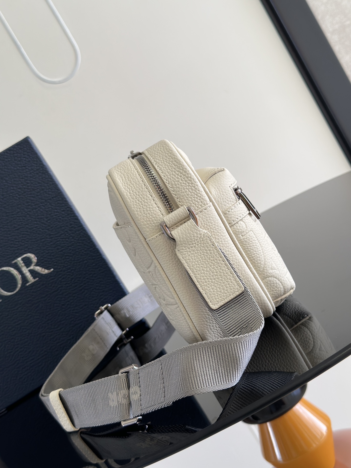 D*or rider 2.0 bag-23 x 17 x 7.5cm