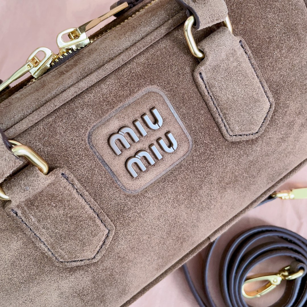 M*um*u top handbags-22x10.5x7.5cm