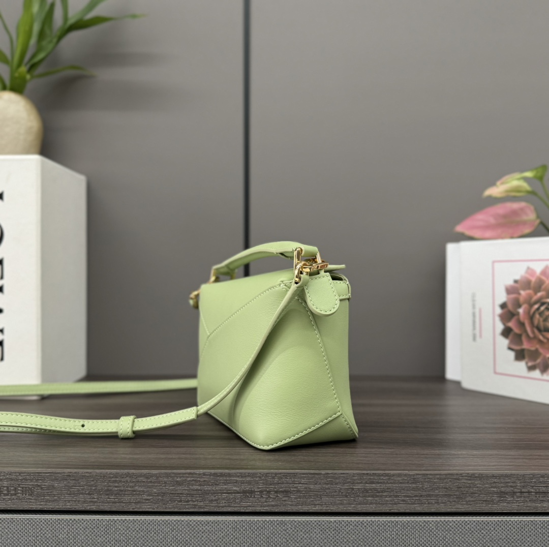 L0ew* puzzle edge bag-18*12.5*8cＭ