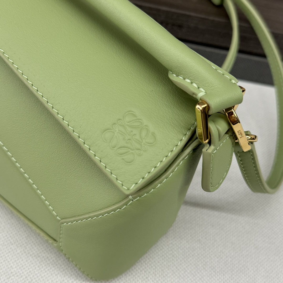 L0ew* puzzle edge bag-18*12.5*8cＭ