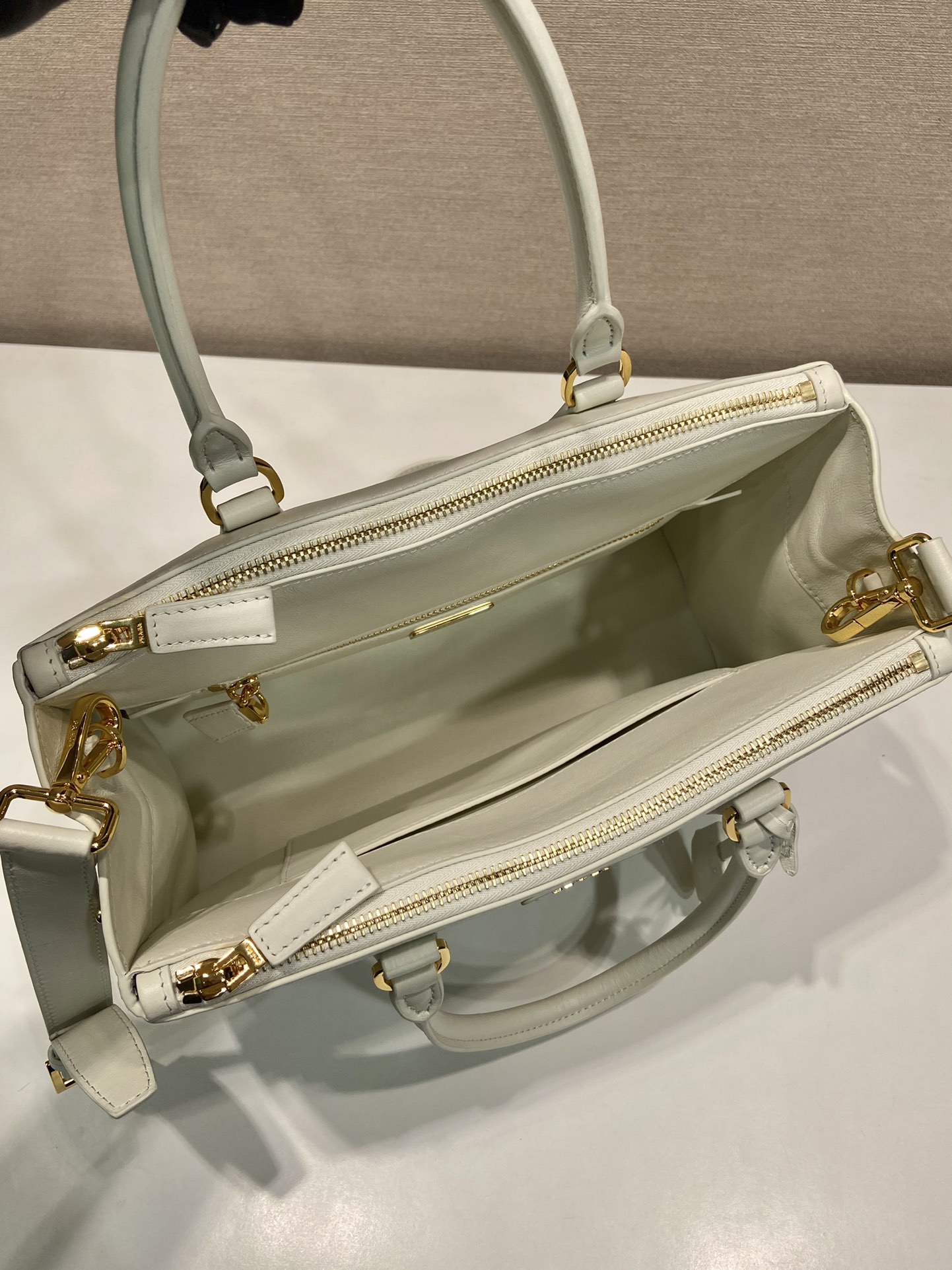Pra*a borsa galleria in saffiano 1ba863-28*20*12&32*22.5*13.5cm