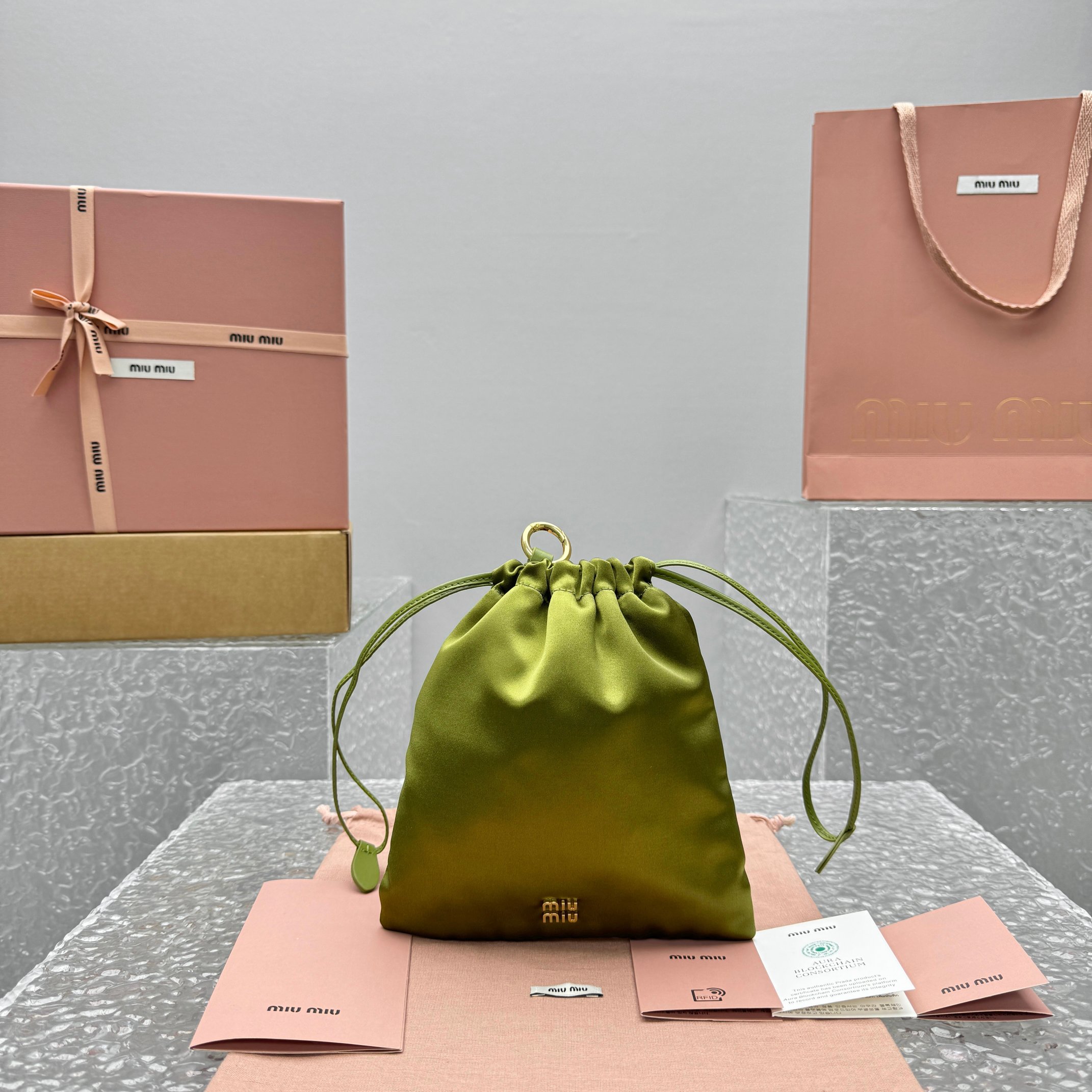 M*um*u joie pouch-18*20cm