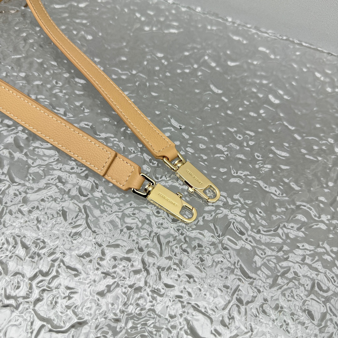 Ferragamo Top-handle Bag-32*22*14CM