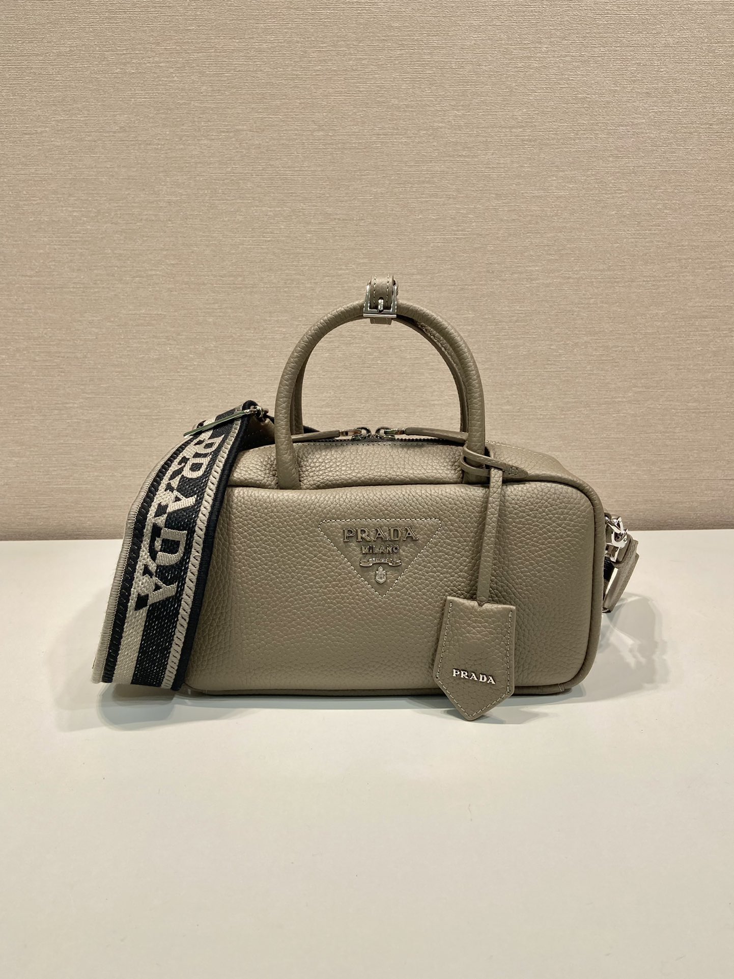 Pra*a top handbags-1bb102-24*12*8.5cm