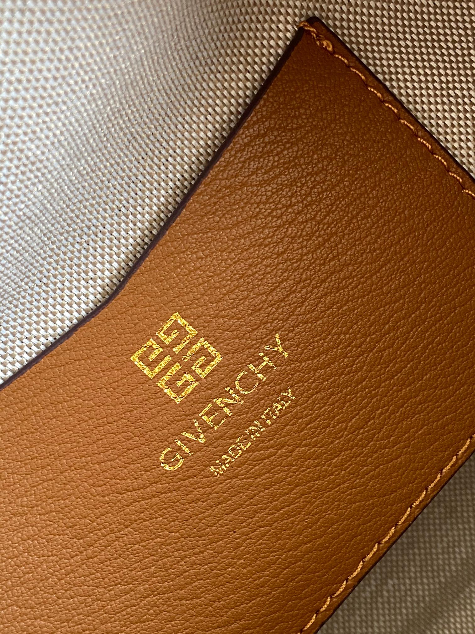 G1uenchy anyigona cube tote-13*19*22cm