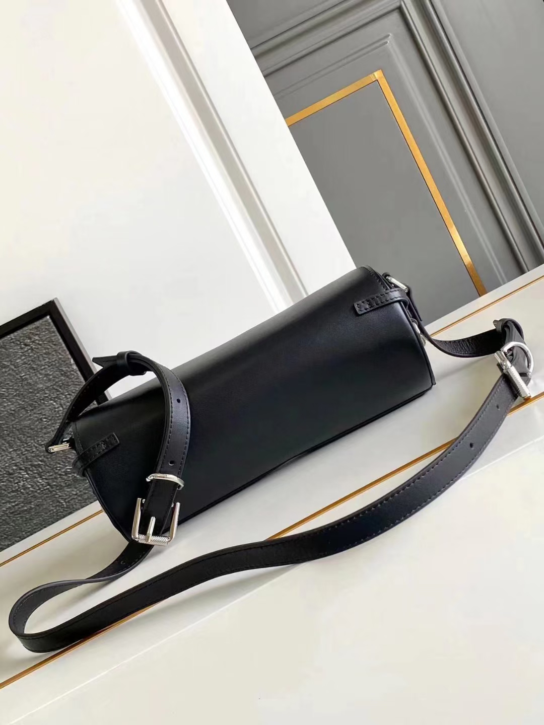 G1uenchy voyou roller bag-25*10*13cm