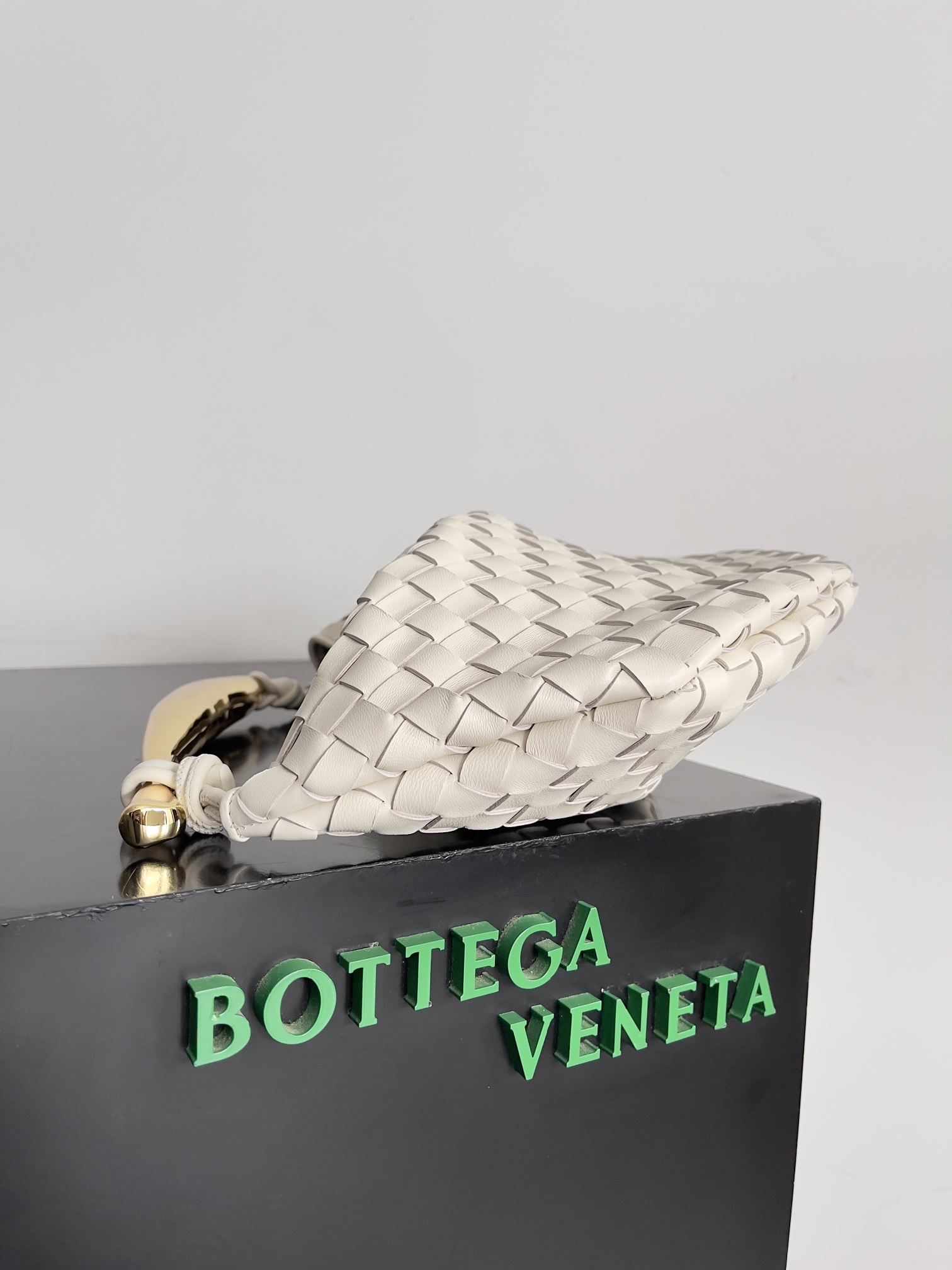 b0tt*ga Ven*ta sardine bag-36*3*24cm